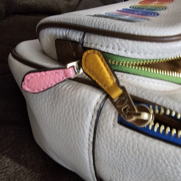 SOLD! SOLD! - Picture 6 of 13